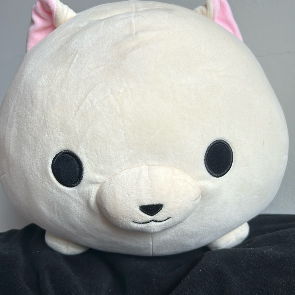 Takashoji Beige cat plush